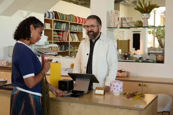 How to Choose the Best Retail POS System (2025)