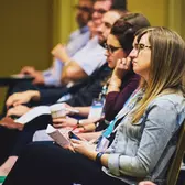 Huit manières faciles de suivre les tendances du secteur