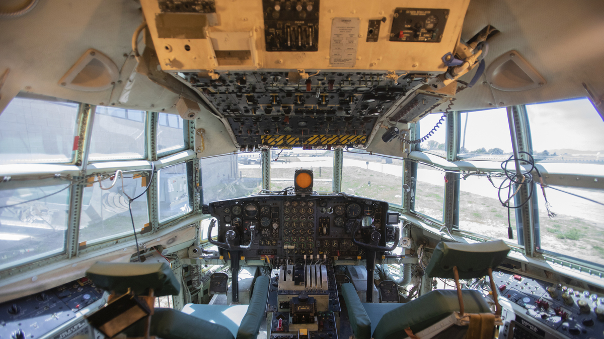 Vietnam Cargo Plane Converted into Interactive Classroom