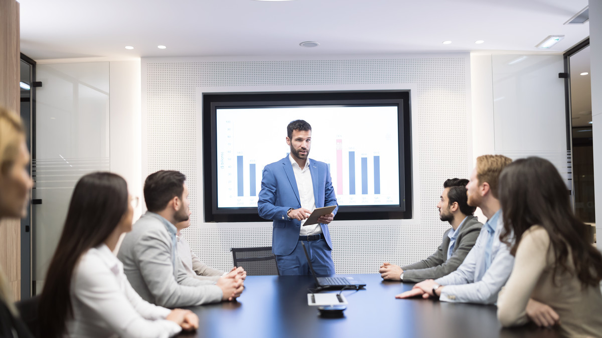Finding the Right Projector for Your Meeting Room