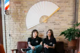 Comment le barbier Good Fortune rend les coupes de cheveux plus inclusives