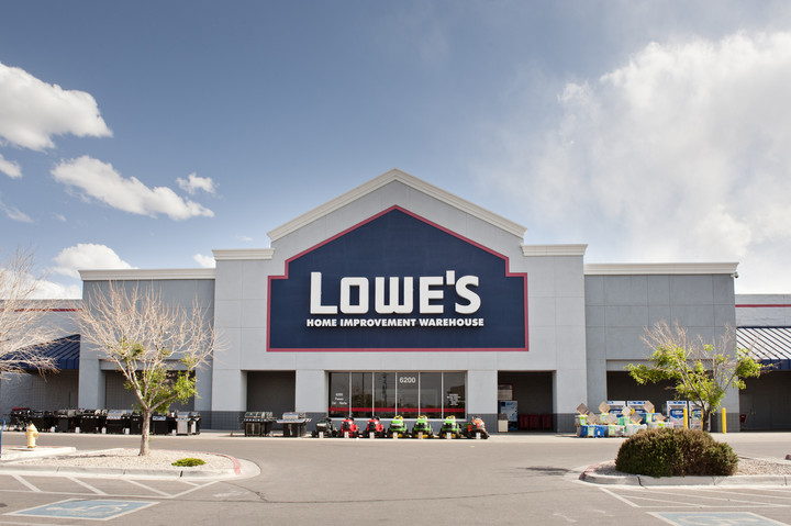 Lowe’s Announces Mexico Exit, Q3 Sales Miss