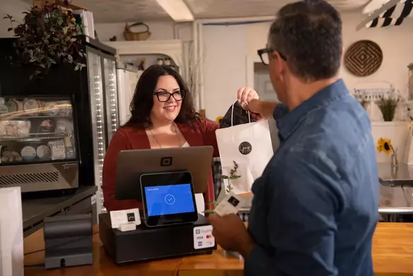 Fonctionnalités essentielles d’une caisse enregistreuse pour les petites entreprises