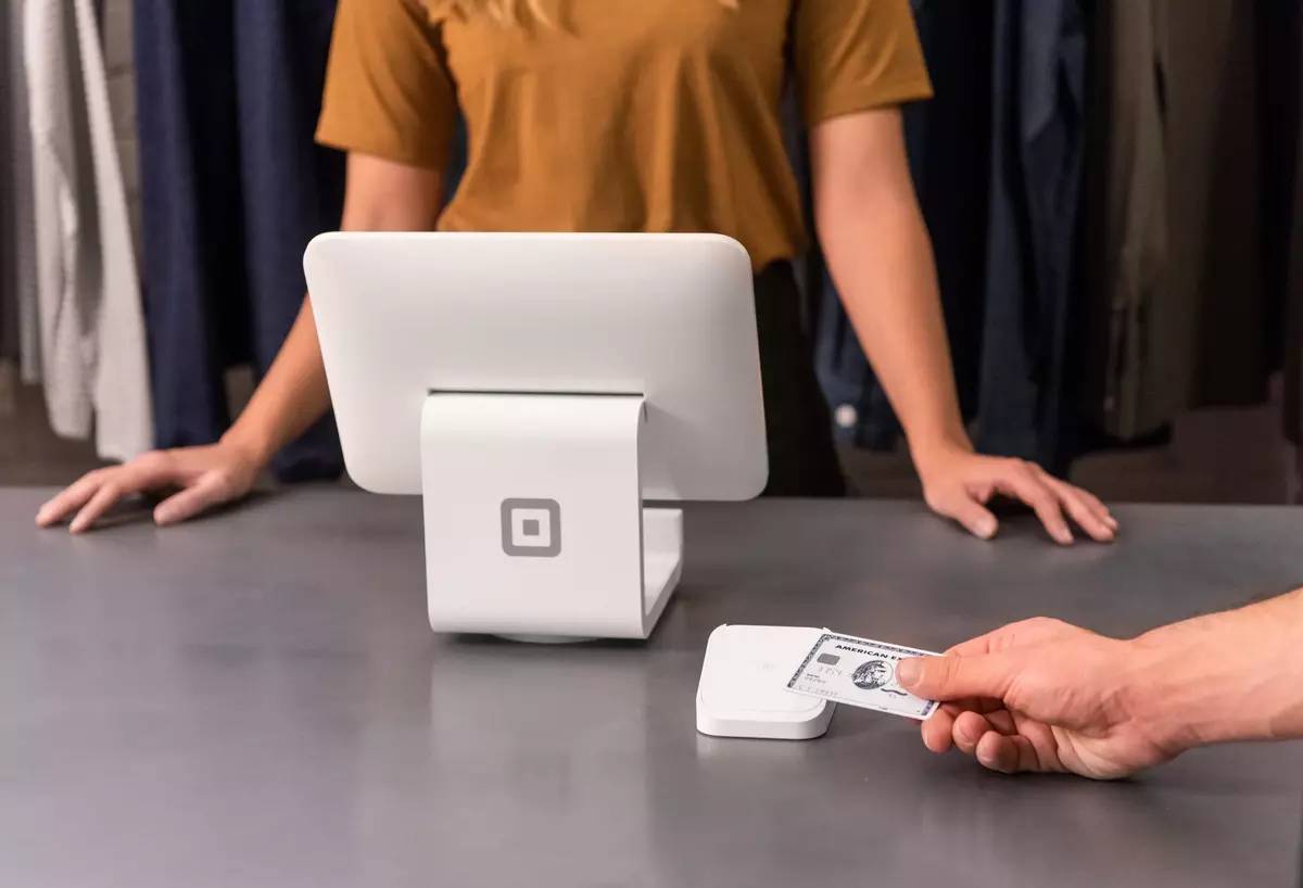 6 Benefits of Credit Card Readers for Contactless Payments | Square