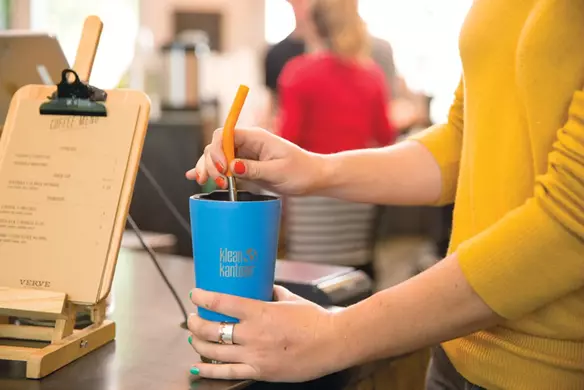 Apple Stores to transition from traditional plastic bags to paper