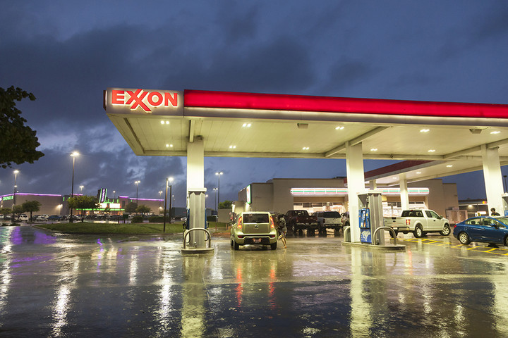 Exxon Warns Assets at Risk From Climate Change