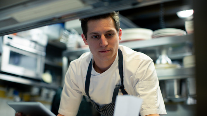 Are You Using the Right POS Technology in Your Restaurant?