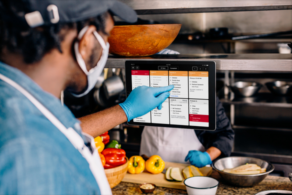 How Restaurants Are Modernizing Kitchens and Streamlining Orders