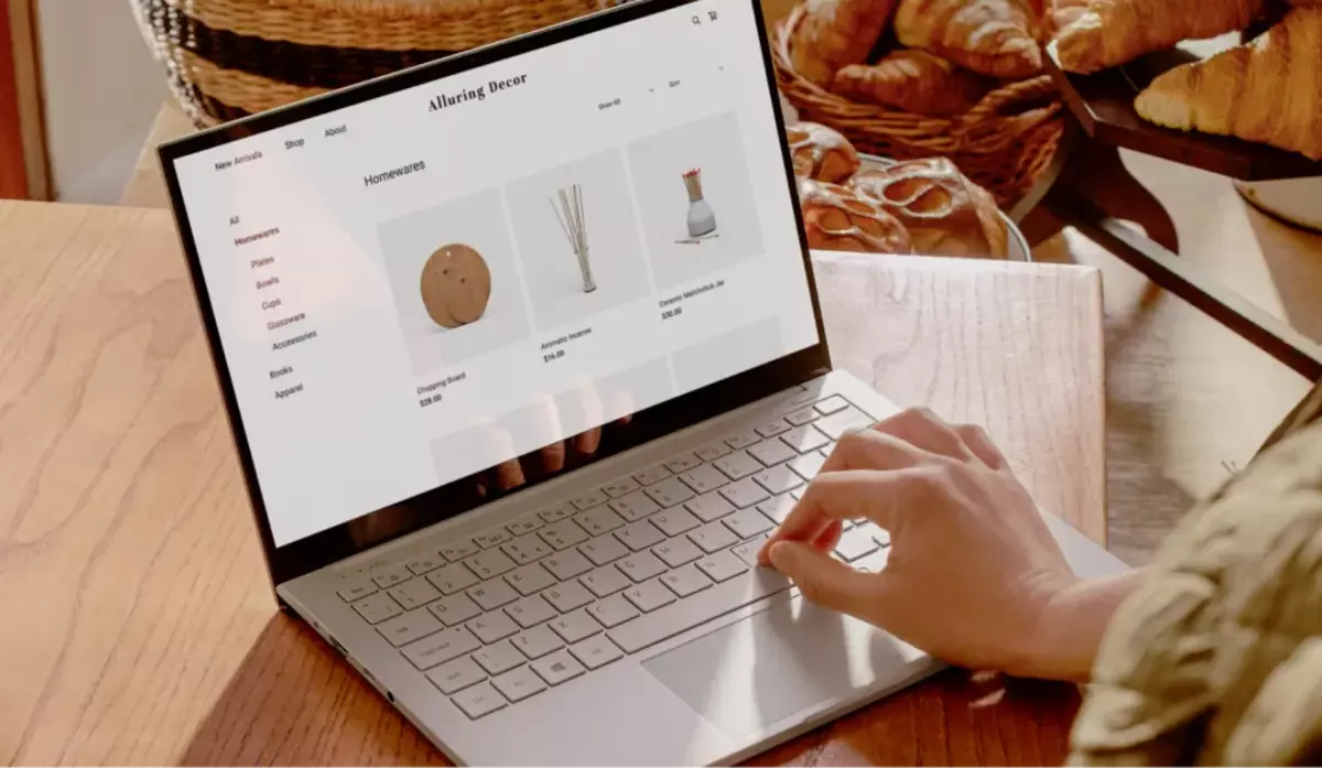 How to Sell Products Online with Marketing Square