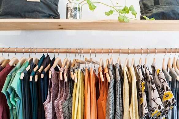 5 Tips To Choosing New Stock For Your Apparel Store