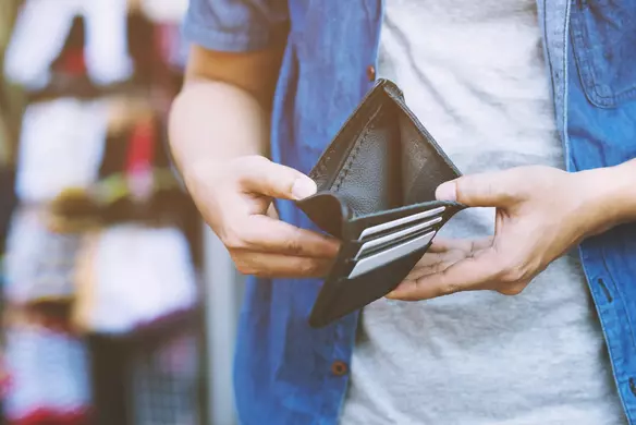 Shrinking Wallets – The Plight of Cash-Only Businesses