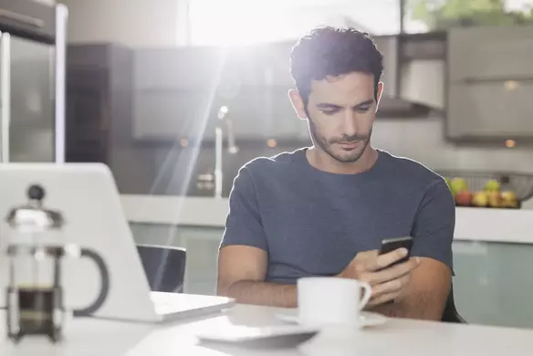 Comment envoyer une facture à partir de n’importe quel appareil (avec photos)