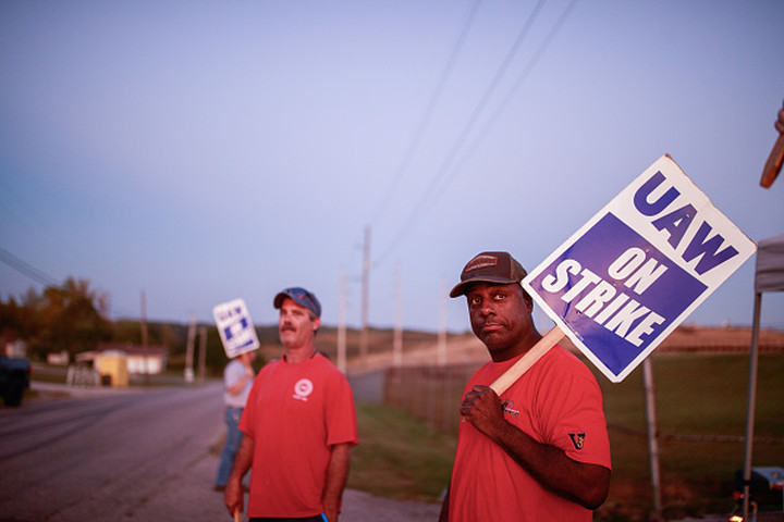 GM Strike Ripples Out to Suppliers on Day 4