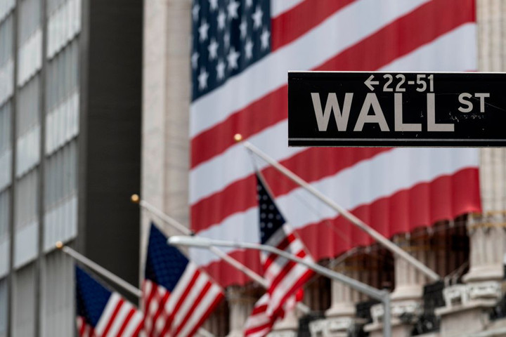 SEC Backs NYSE Plan for Non-Traditional IPOs