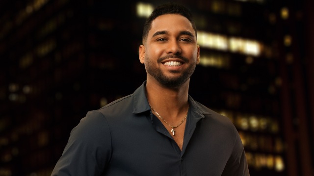 alt="CR11573_90DayTheSingleLife_S5_Press_Pedro_010626.jpg"