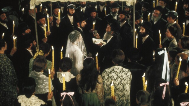 alt="Fiddler on the Roof"