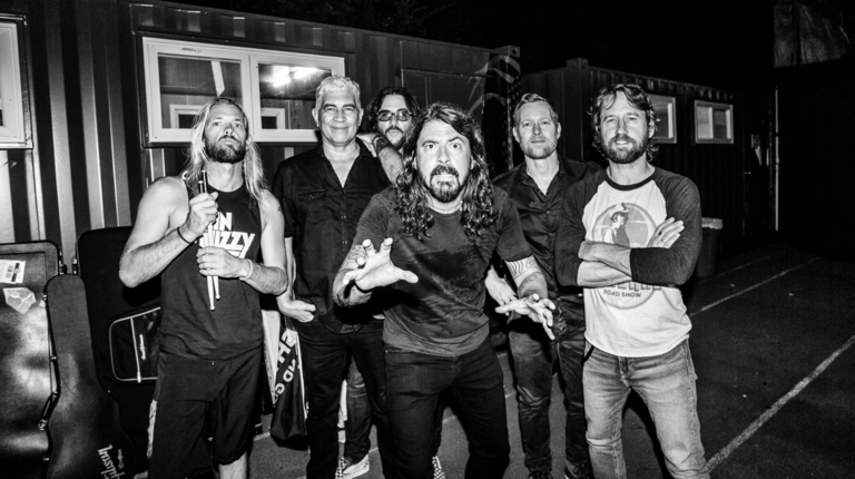 FOO FIGHTERS, with special guest RUN THE JEWELS, TO ROCK at DIRECTV #SUPERSATURDAYNIGHT BEFORE SUPER BOWL LIII