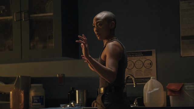 alt="Nora as Ellie confronts her in the hospital.jpg"